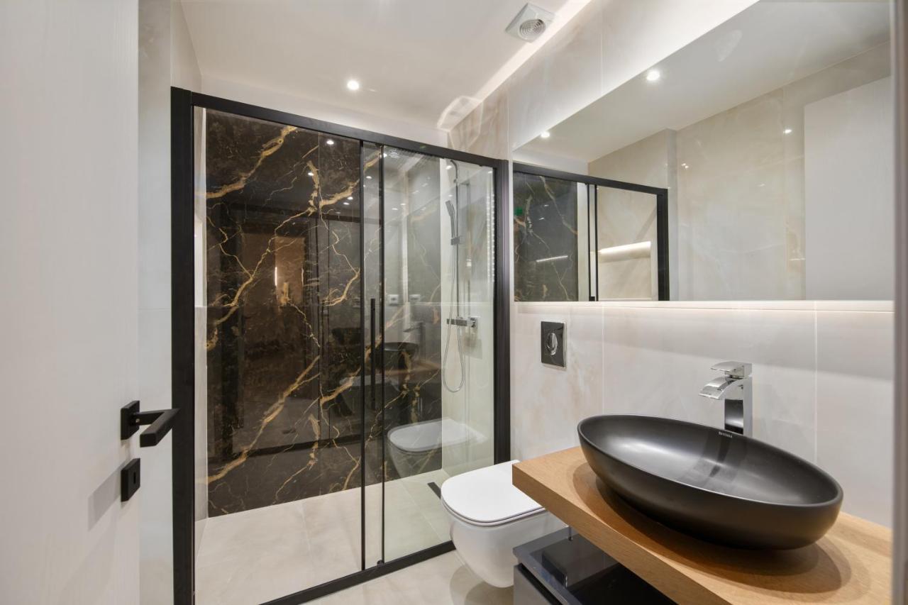 Modern-Vintage Old Town Suites Corfu  ภายนอก รูปภาพ