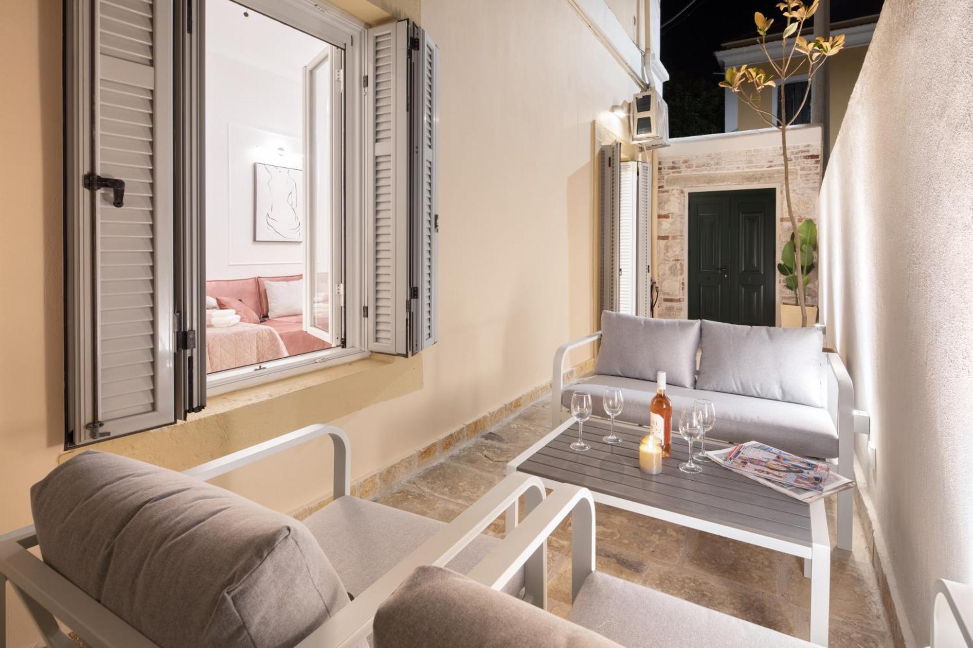 Modern-Vintage Old Town Suites Corfu  ภายนอก รูปภาพ